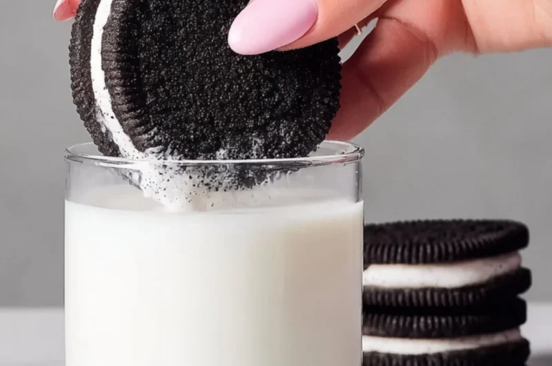 Delicious homemade Oreo cookies with creamy filling