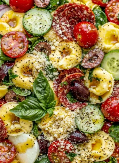 Cozy tortellini pasta salad with fresh vegetables and dressing
